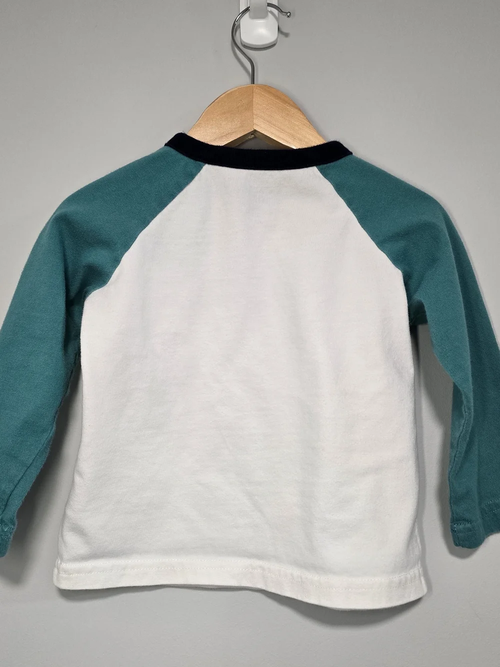 GAP long sleeve